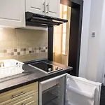 Goldcentral Akacfa-next To Mazel Tov-brilliant Location