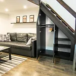 Apartmán Goldcentral Akacfa-next To Mazel Tov-brilliant Location Budapešť
