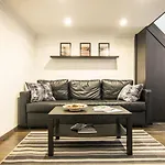 Goldcentral Akacfa-next To Mazel Tov-brilliant Location Apartmán