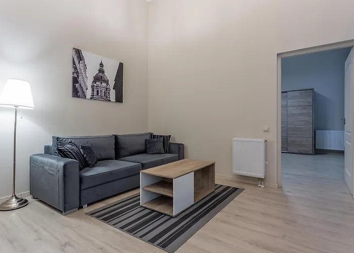 公寓 Goldcentral Akacfa-next To Mazel Tov-brilliant Location 布达佩斯