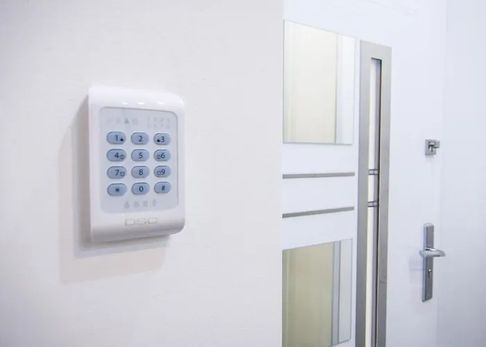 公寓 Goldcentral Akacfa-next To Mazel Tov-brilliant Location