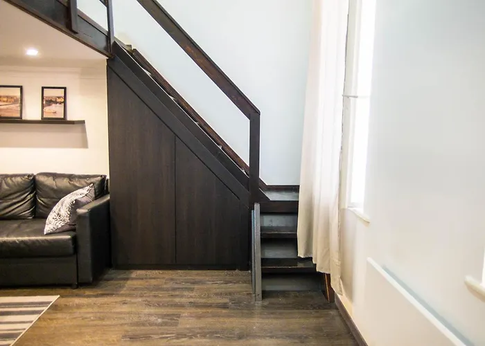 Goldcentral Akacfa-next To Mazel Tov-brilliant Location 公寓