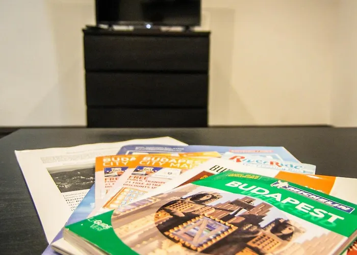 Goldcentral Akacfa-next To Mazel Tov-brilliant Location *