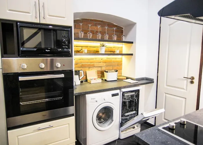 Goldcentral Akacfa-next To Mazel Tov-brilliant Location Apartmán Budapešť