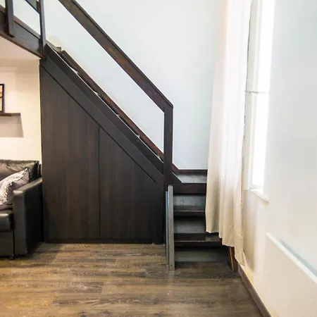 Goldcentral Akacfa-next To Mazel Tov-brilliant Location Apartamento